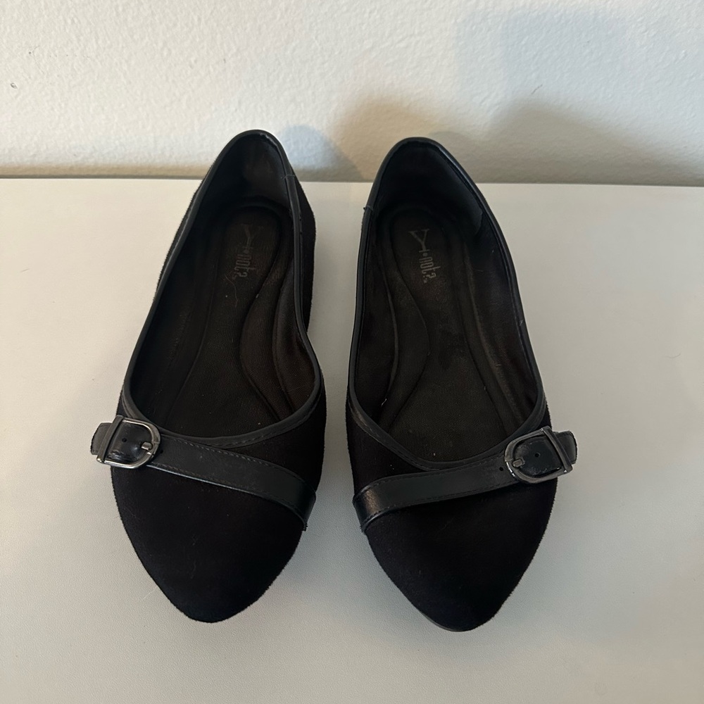 Black Women's Flats with Buckle Detail